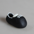 Fekete-fehér cipő - mini figura